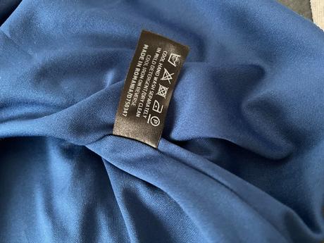 Spoločenské šaty, 36