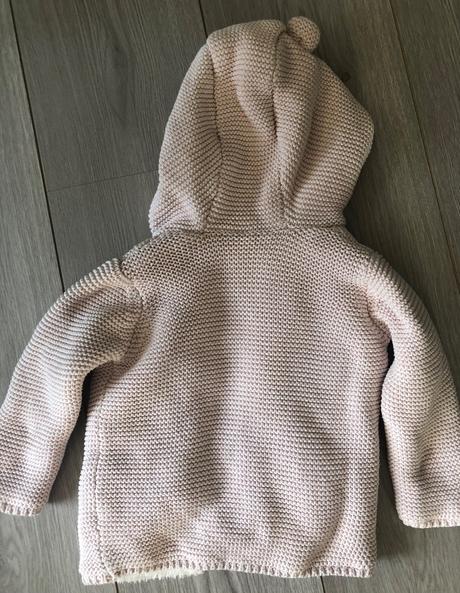 Zatepleny svetrík, 74