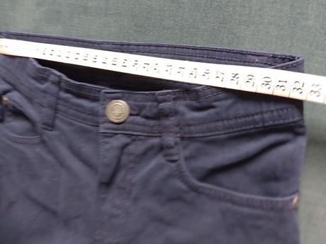 Tmavomodré rifle, charles vögele,140