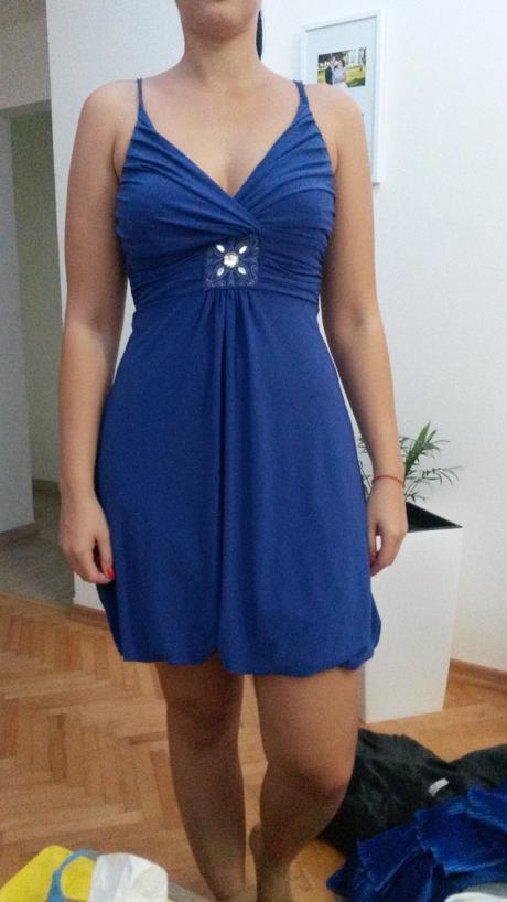 Šaty na ramienka, s