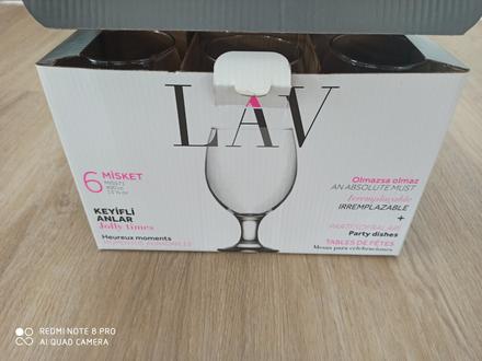 Poháre na pivo moderne,