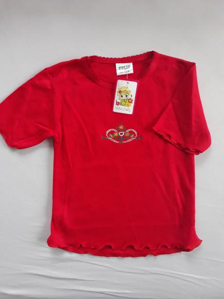 Dievčenské tričko, 86