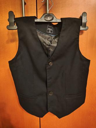 Slavnostna vesta, 140