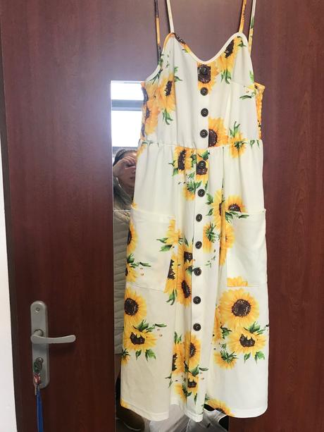 Šaty so slnečnicami, m