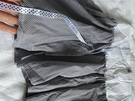 Letna lahucka sukna, s