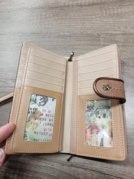 Peňaženka anekke, anekke