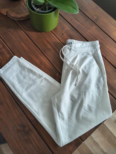 Ichi pohodlné krémovo biele nohavice s, s