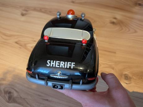 Auto policajné z rozprávky mcqueen,