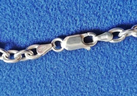 Strieborna retiazka,