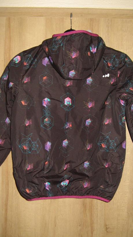 Obojstaranna bunda na lyžovanie - super stav, decathlon,146