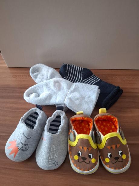 2x capačky a 3x ponošky, baby,17