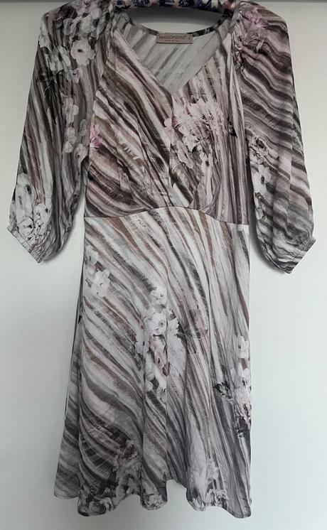 Šaty rinascimento s, s