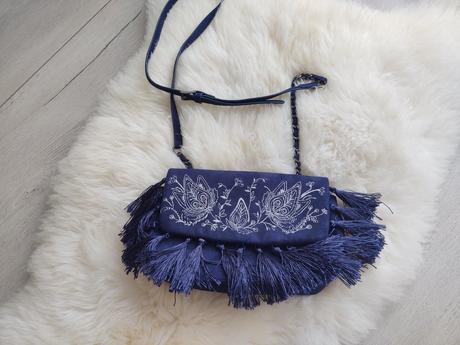 Kabelka reserved, reserved