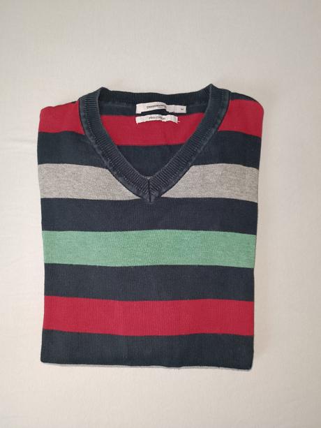 Sveter č.m- darujem k nákupu, m