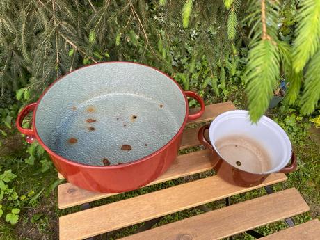 Staré smaltované hrnce 2 ks ( sada ),