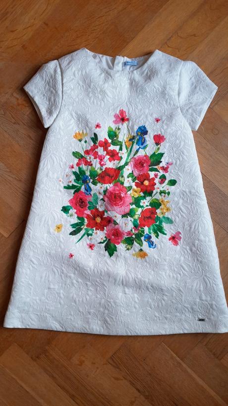 Nenosené šaty, mayoral,122