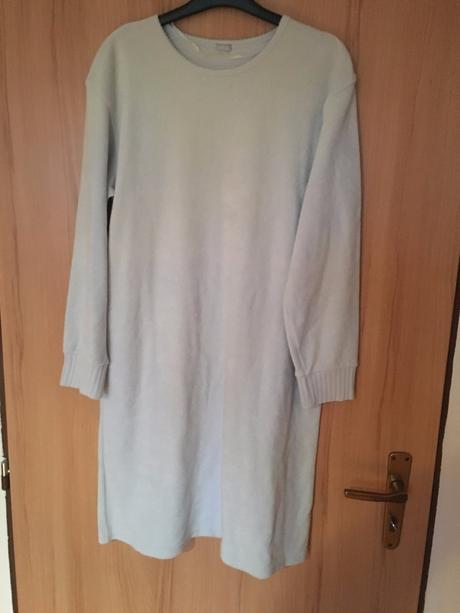 Dámska nočná košeľa, 40