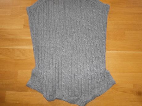 Damská pletená vesta., m