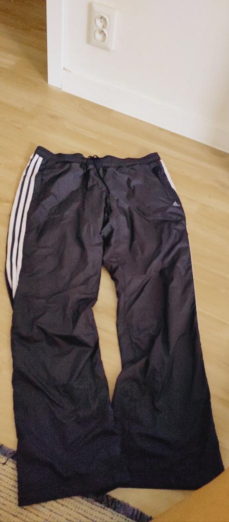 Adidas sportove nohavice, adidas,42