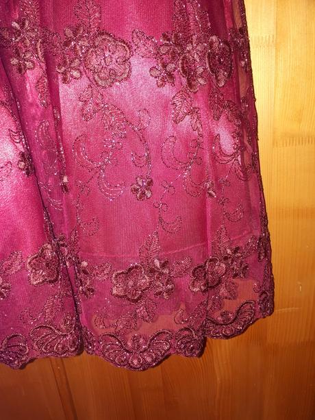 Spoločenské šaty, 38