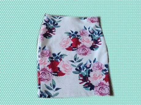 Predám kvetinovú sukňu, amisu,34