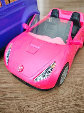 Barbie auto kabriolet,