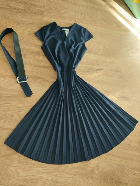 Spoločenské šaty s, s