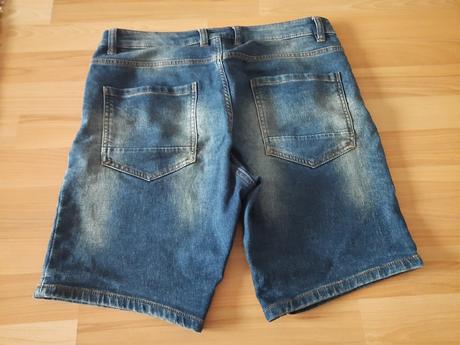 Pánske kraťasy, 52