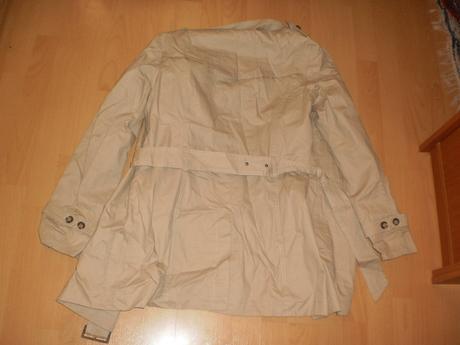 Prechodný kabát, 38