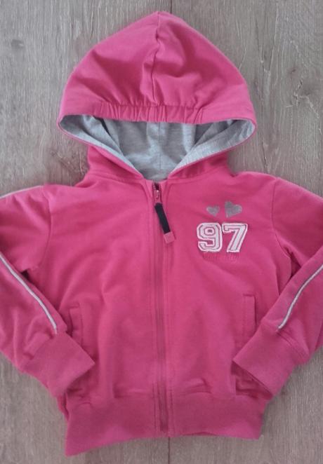 Mikina, authority,98