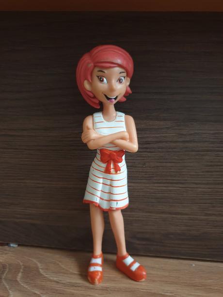 3x postavička 15 cm, 