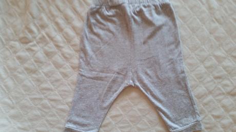 Sivé nohavice s bielymi bodkami, h&m,80