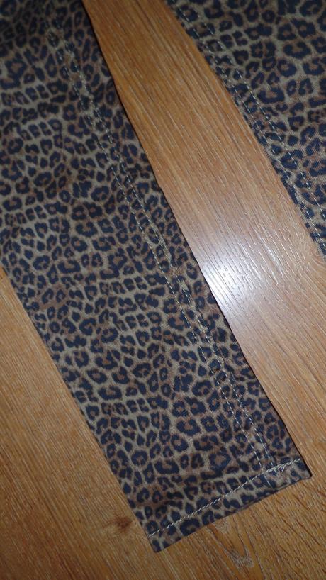 Leo rifle - 2x oblečené, takko,98