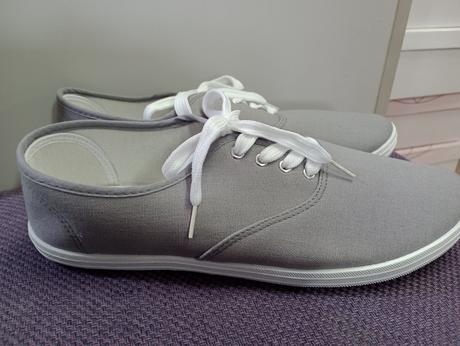 Tenisky, prezuvky, 42 / 43