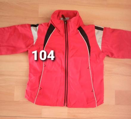 Prechodna tenka vetrovka 104, 104