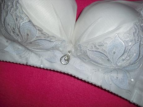 Bez kosticova svadobna luxusna podprsenka, 75c