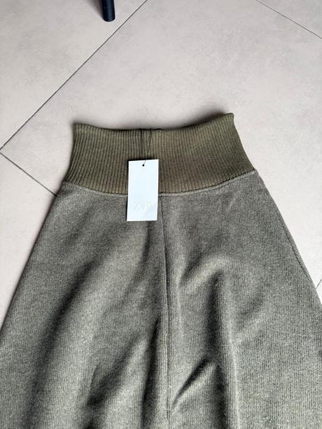 Zara sukna c. s, zara,s