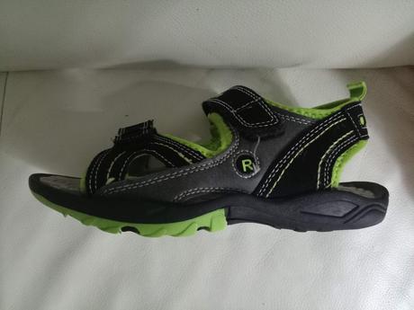 Chlapčenské sandále, 31