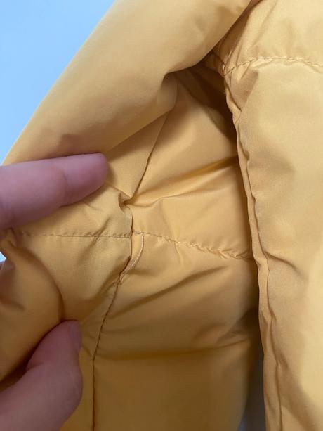 Žltá teplá prešívaná bunda, s