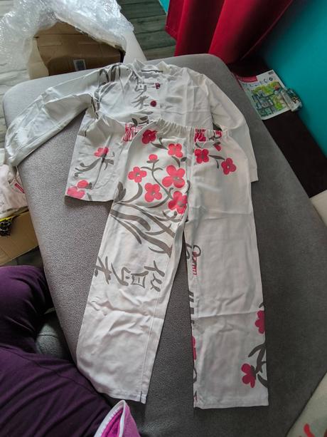 Balík oblečenia pre dievča veľkosť 122/128, 122–134