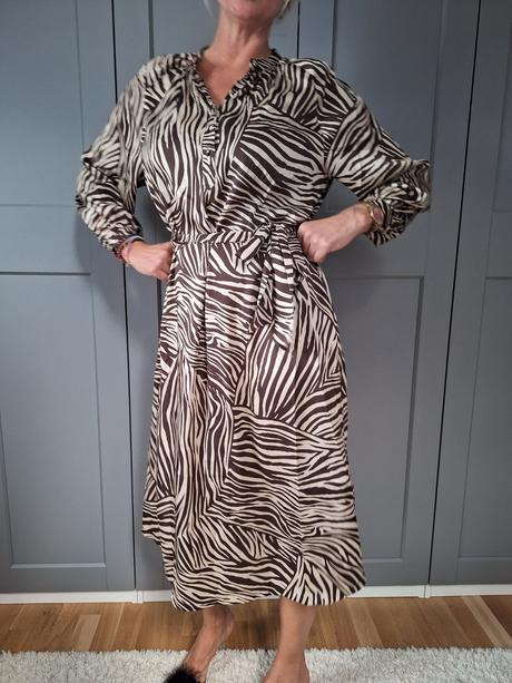 Hm zebrove saty, h&m,l