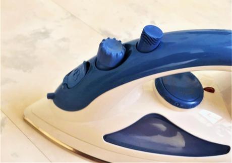 Naparovacia žehlička 2200 w, 