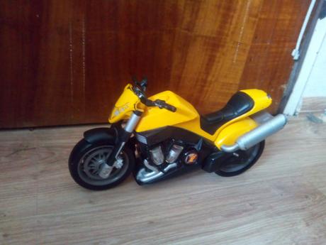 Veľká motorka na zotrvačník ô,