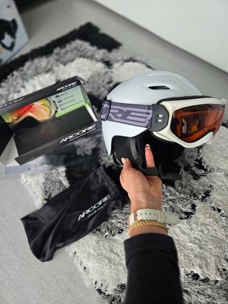 Damska lyžiarska prilba 52-54, xs