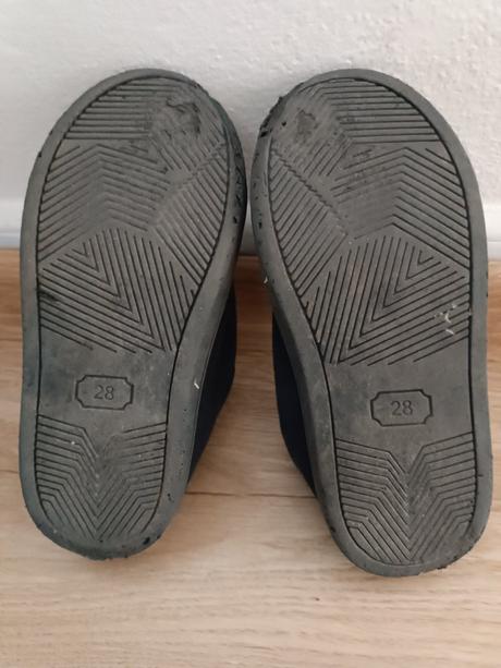 Topánky, 28