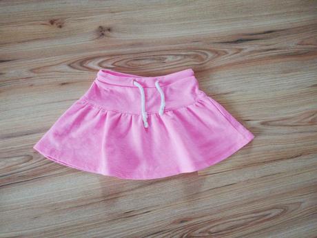 Krásna suknička, nenosená, pepco,74