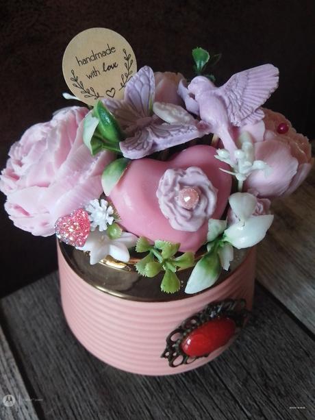 Mydlová malá kytička ,,vintage,,,