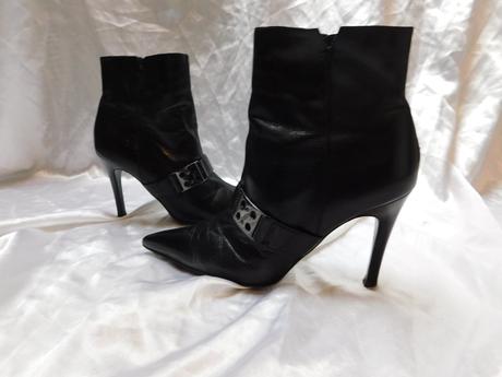 Barratts kožene kotnikove čižmy, 40