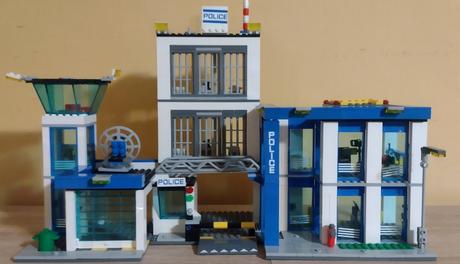 Lego policajná stanica, 
