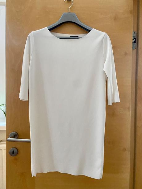 Biele upletove saty, s